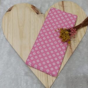 Tricoline mista botão de coração rosa