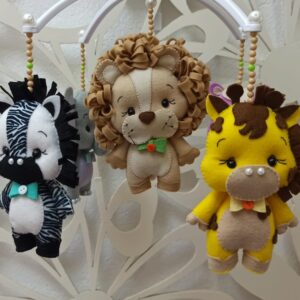 Móbile musical e giratório Safari Baby