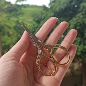 Tesoura para acabamento egipciana