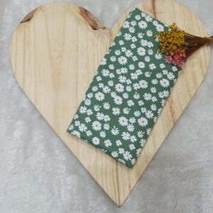 Tecido tricoline estampado margaridas fundo verde