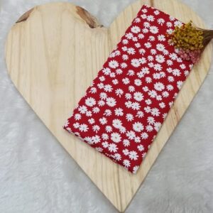 Tecido tricoline estampado margaridas fundo vermelho