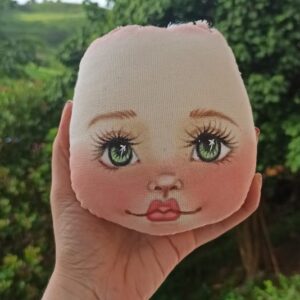 Cabeça pintada para boneca de pano bege/olhos verdes 12cm x 11cm