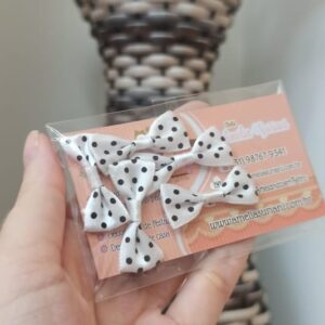 Mini laço gorgurão branco poá preto 3,5cm x 1,5cm pct c/5und