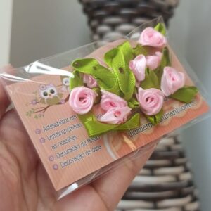 Florzinha de cetim rococó rosa bebê 1cm pct com 10und